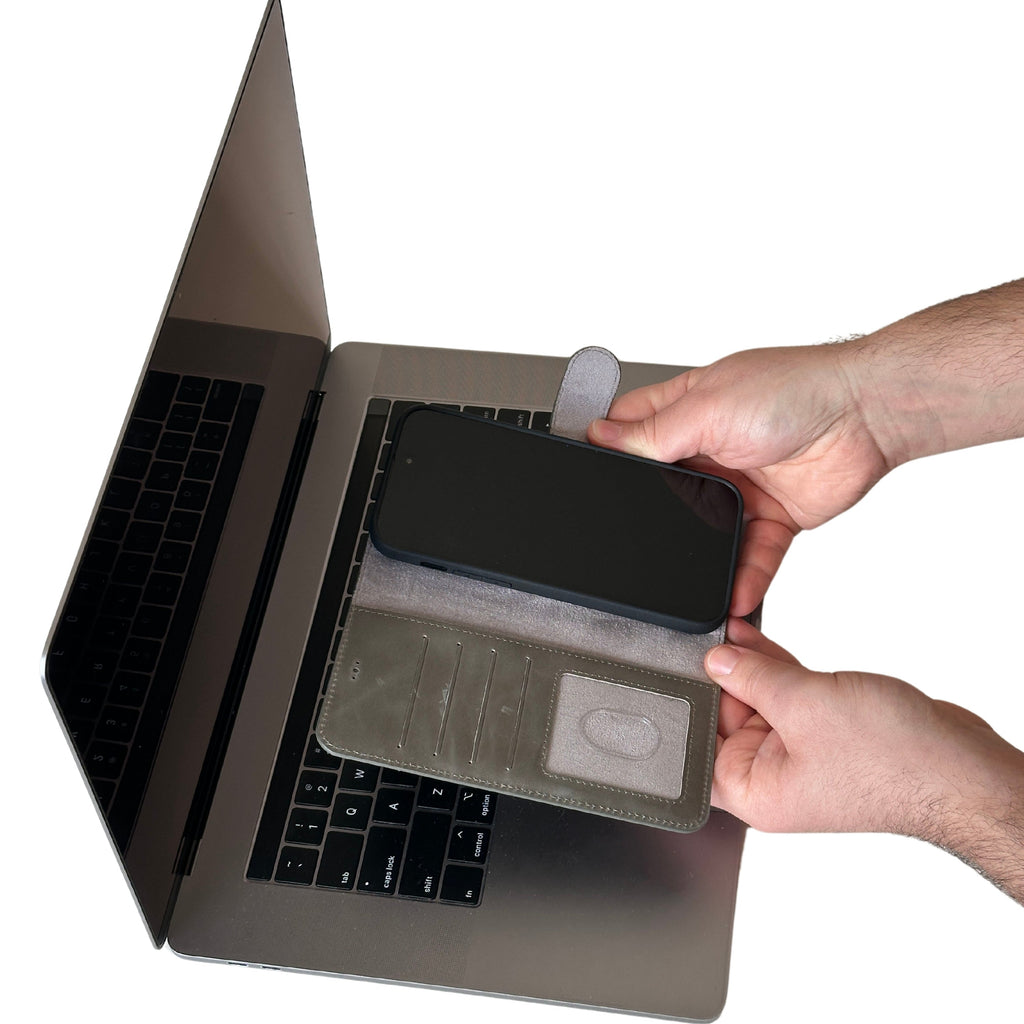 Vegas Premium Leather iPhone 15 Pro Wallet Case with MagSafe | Detachable RFID Blocking Luxury Wallet